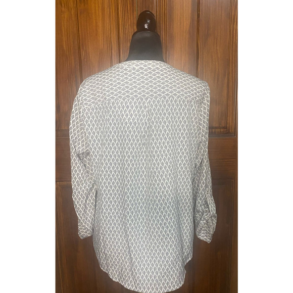 Notations Black & White Design Womens Blouse, Day or Evening Wear - Size PXL - Picture 3 of 6